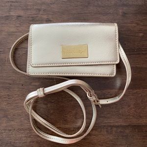 Lilly Pulitzer Gold Crossbody Purse.